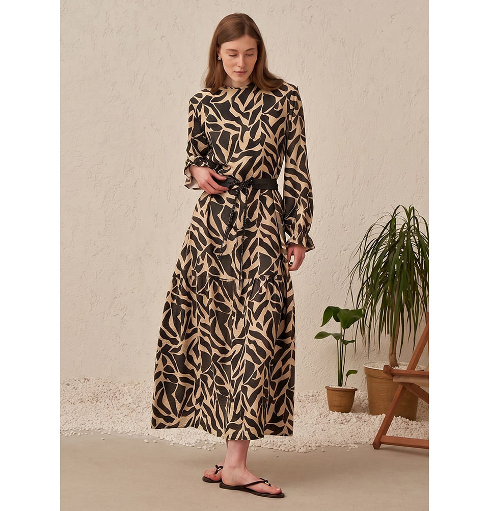 Women's Abstract Print Belted Tiered Maxi Dress
