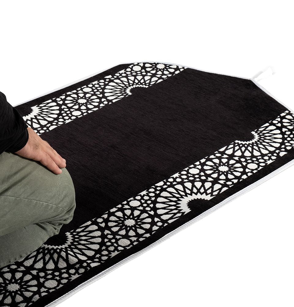 Modefa Black Chenille Foam Prayer Rug - Mustaqim Black