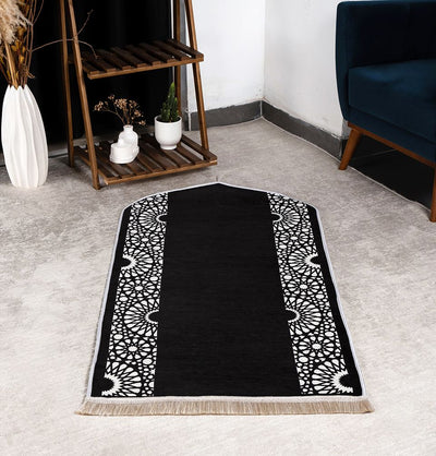 Modefa Black Chenille Foam Prayer Rug - Mustaqim Black