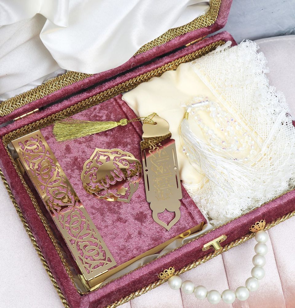 Modefa Book Light Raspberry Luxury Pearl Islamic Gift Set - Velvet Box with Quran, Hijab, Tesbih, & Bookmark - Light Raspberry