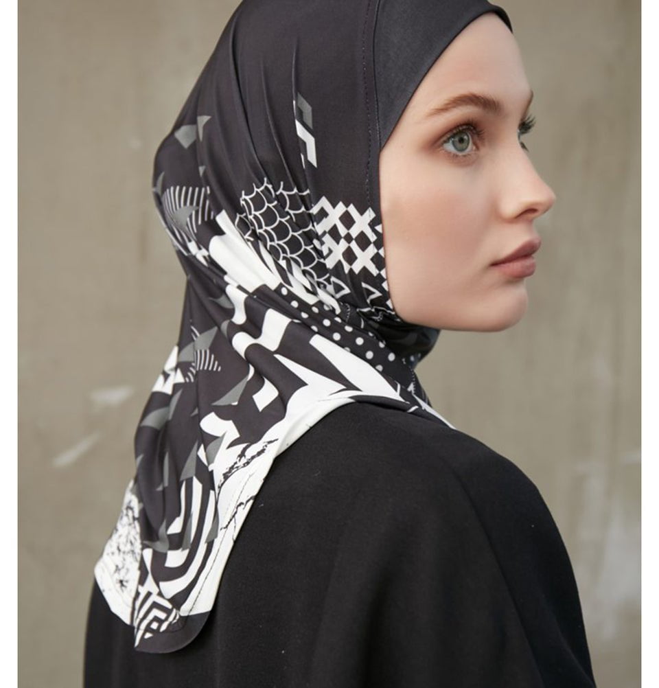 Modefa Instant Hijabs Black/White Modefa One Piece Instant Sports Hijab - Geometric Tiles - Black/White