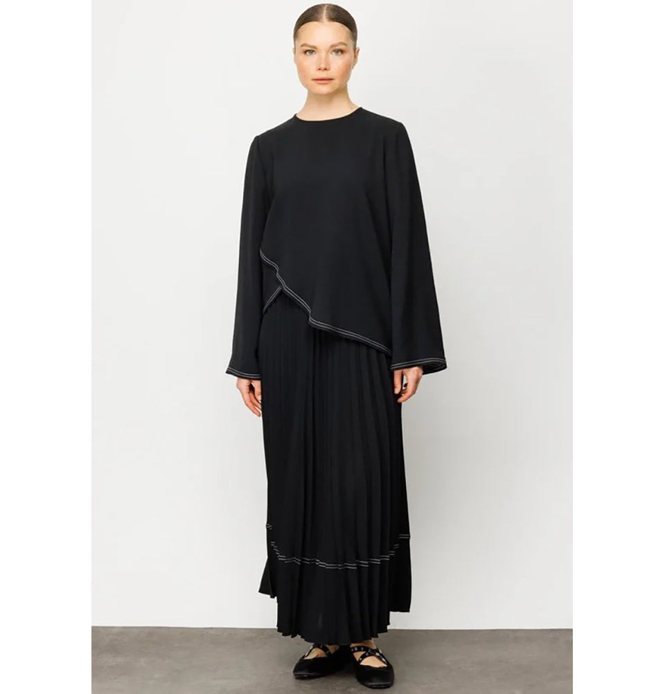 Modefa Modest Clothing Set Modest Women’s Criss Cross Top with Pleated Skirt - 241843 Black