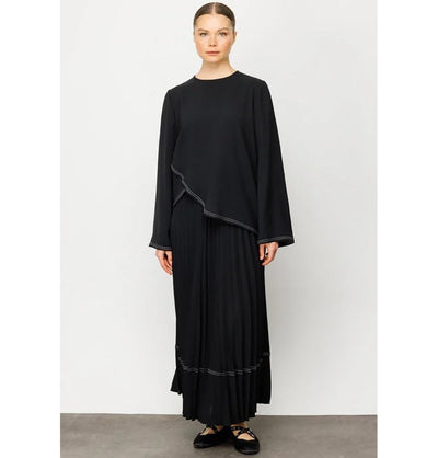 Modefa Modest Clothing Set Modest Women’s Criss Cross Top with Pleated Skirt - 241843 Black