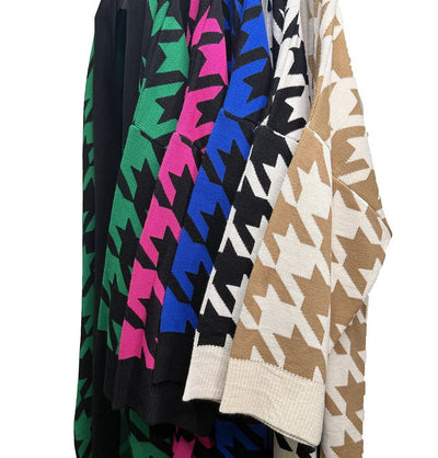 Modefa Outerwear Modest Muslim Women’s Chevron Long Knitted Cardigan - Black and Pink