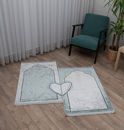 Modefa Prayer Rug Couple's Sweetheart Velvet Islamic Prayer Rug Set - Pearly Green