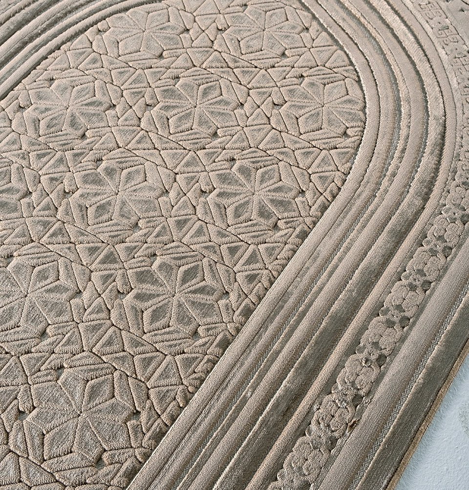 Luxury Velvet Islamic Prayer Rug Najma Mink