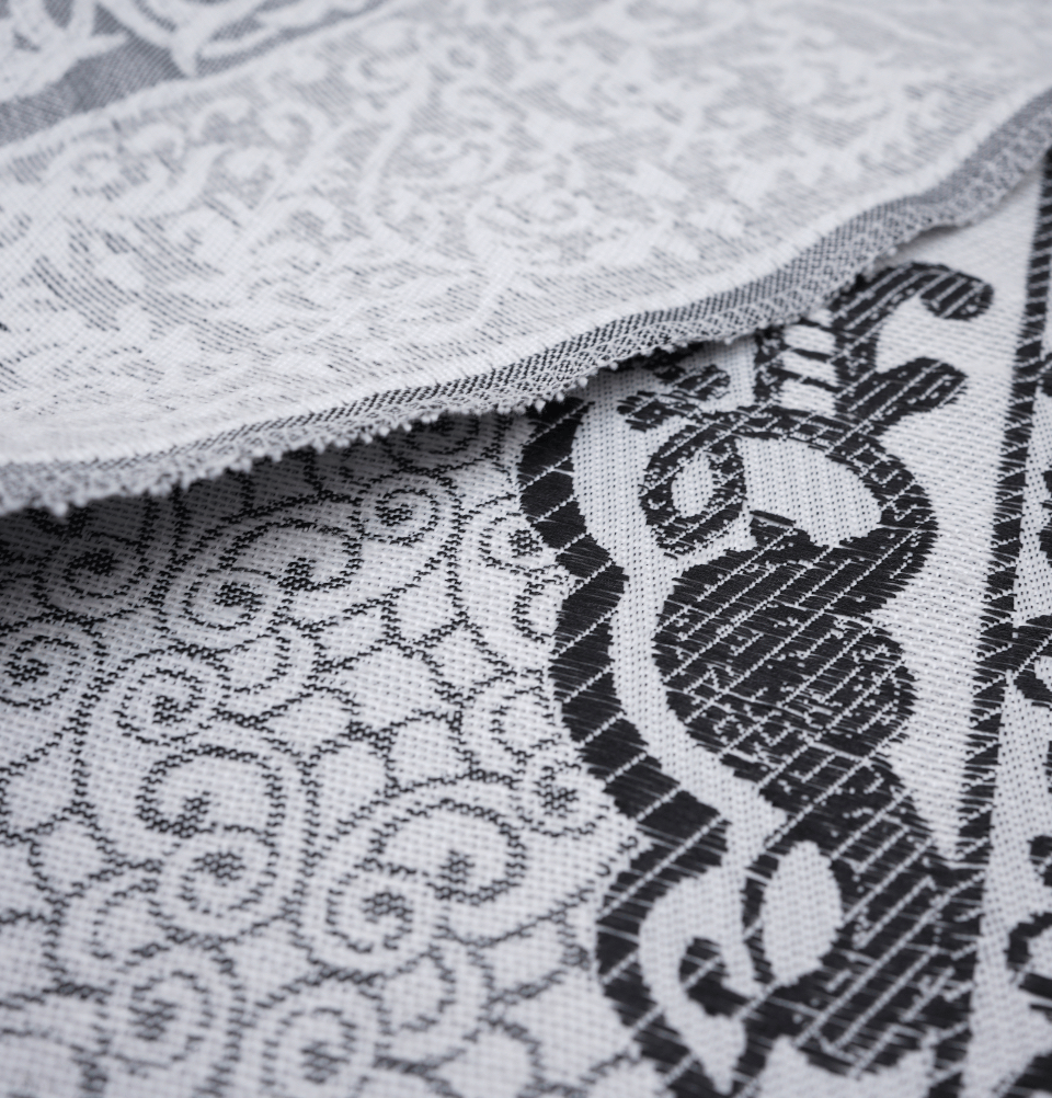 Modefa Prayer Rug White/Black Chenille Ottoman Islamic Prayer Mat - White/Black