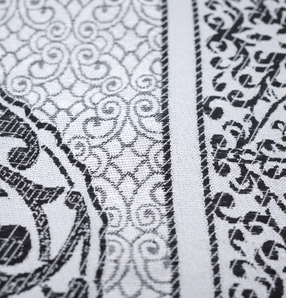 Modefa Prayer Rug White/Black Chenille Ottoman Islamic Prayer Mat - White/Black