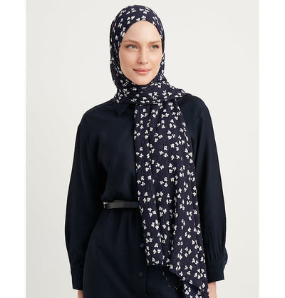 Modefa Shawl Dark Navy Blue Posies Crinkle Cotton Hijab Shawl - Dark Navy Blue
