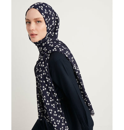 Modefa Shawl Dark Navy Blue Posies Crinkle Cotton Hijab Shawl - Dark Navy Blue