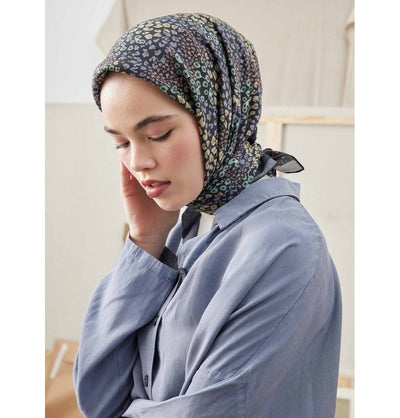 Modefa Shawl Ditsy Floral Indigo Patterned Viscose Cotton Square Hijab - Ditsy Floral Indigo