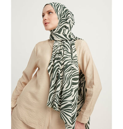 Modefa Shawl Emerald Zebra Crinkle Hijab Shawl - Emerald