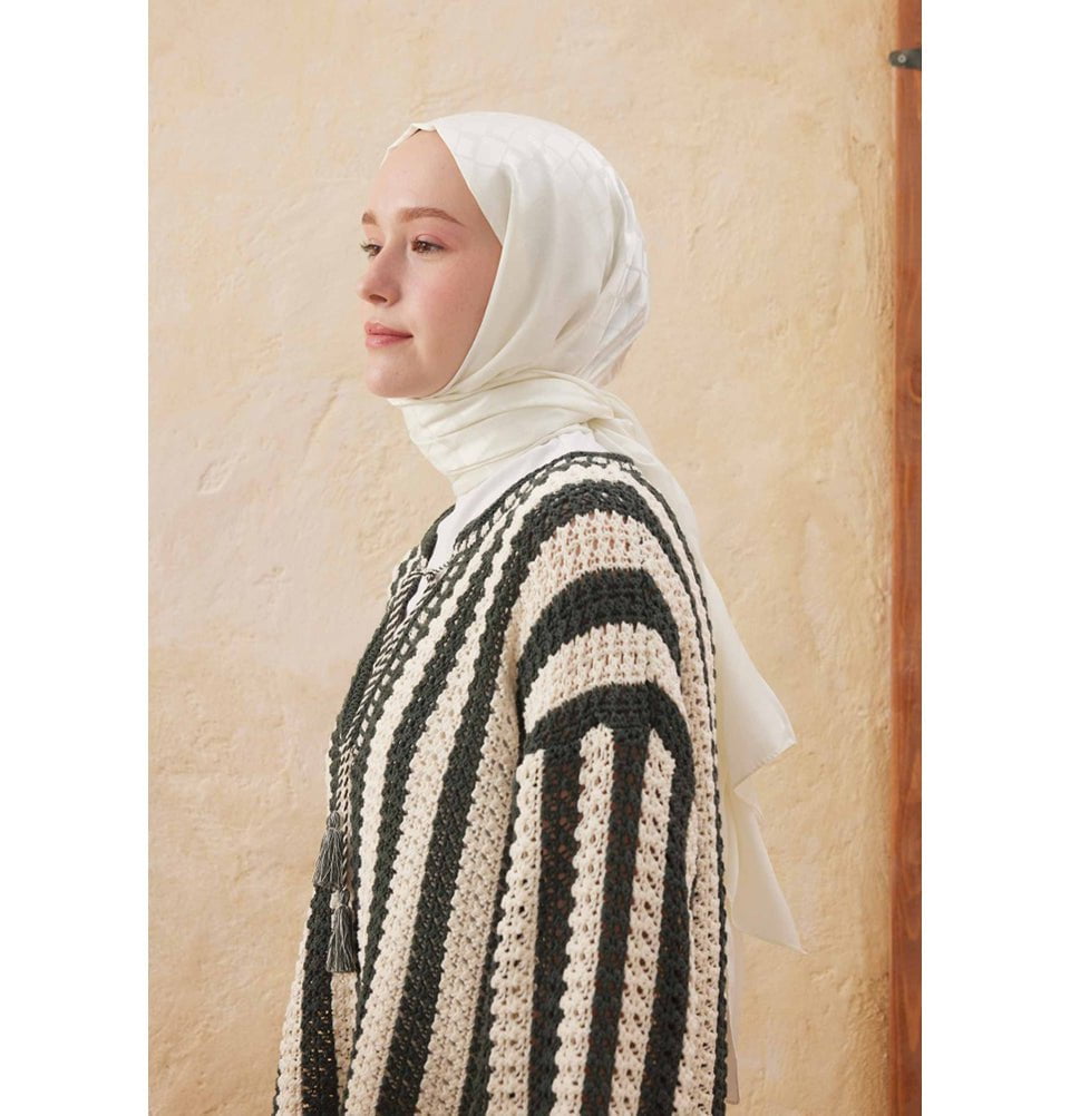 Modefa Shawl Off-White Diamond Jacquard Satin Hijab Shawl - Off-White