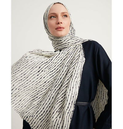 Modefa Shawl White Abstract Lines Crinkle Hijab Shawl - White