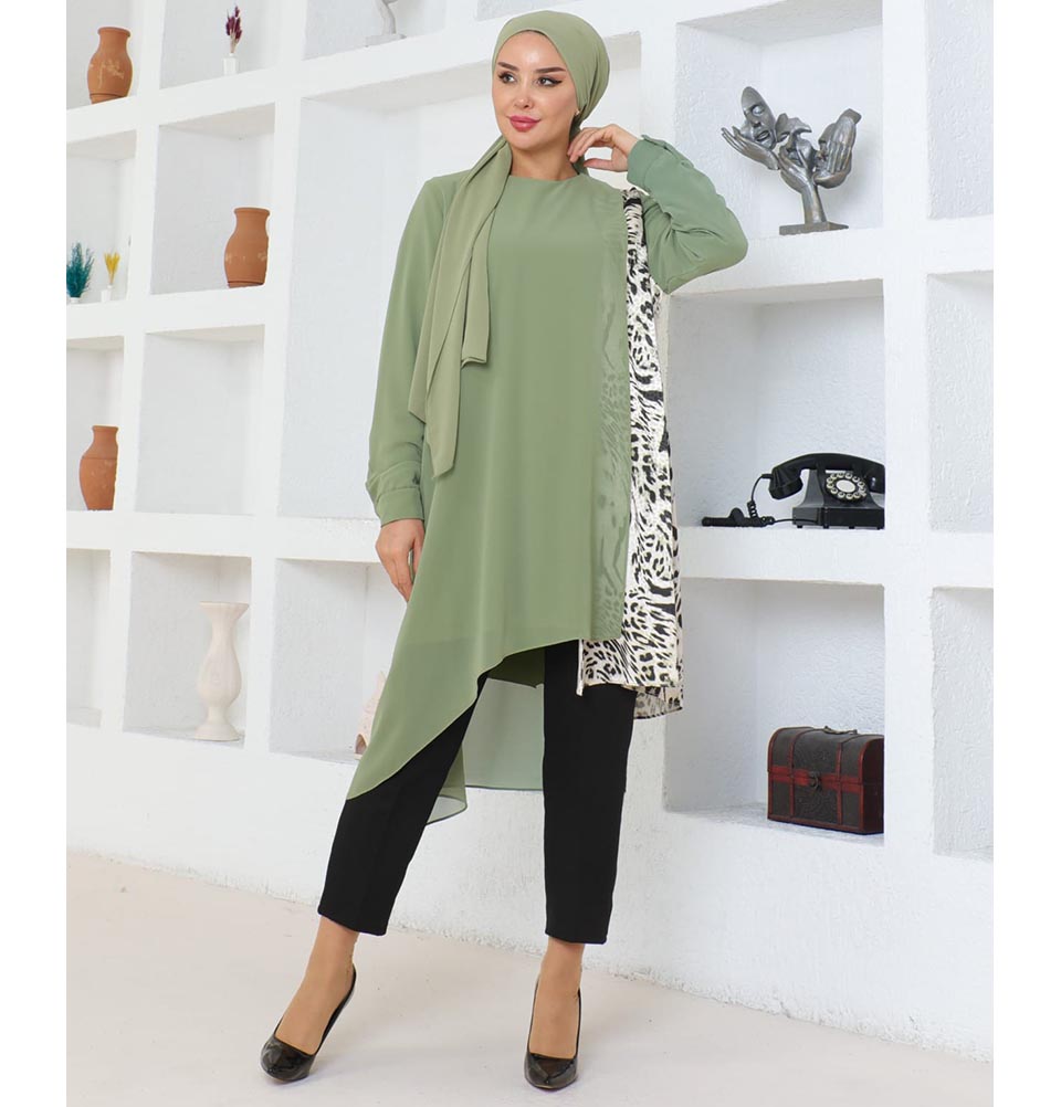Modefa Tunic Modest Muslim Women’s Asymmetrical Tunic with Zebra Print - M50261 Leaf Green