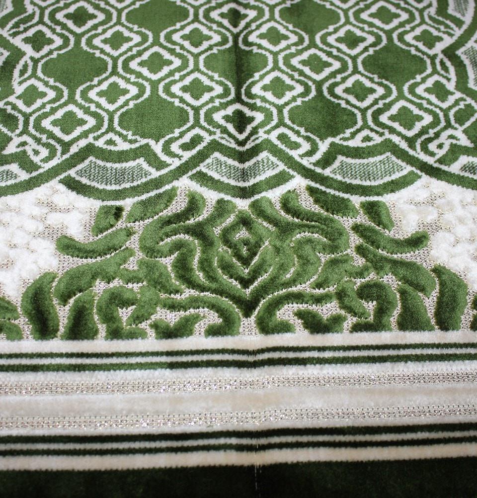 Aydin Prayer Rug Velvet Amber Seccade Islamic Prayer Rug Garden Maze Green - Modefa 