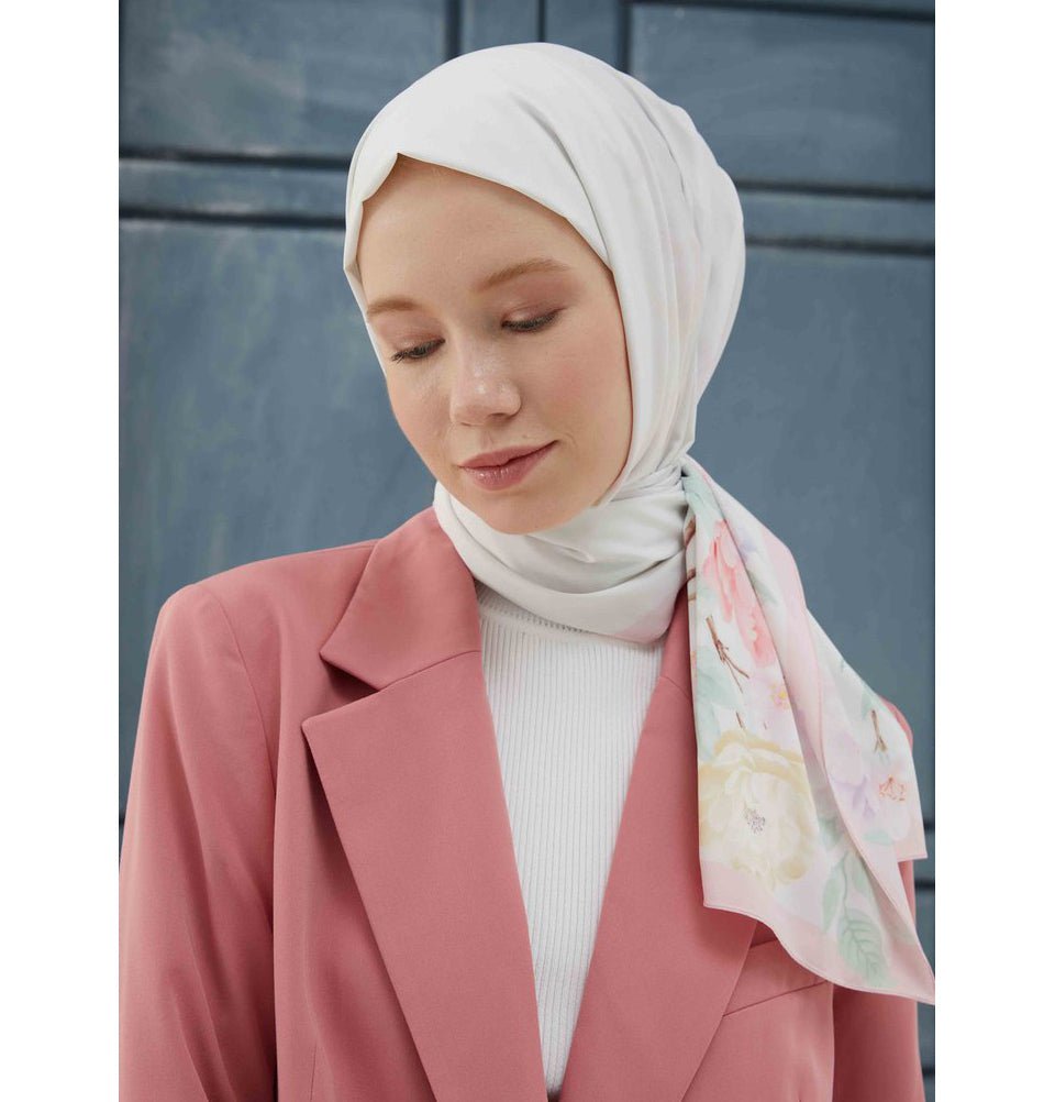 Fresh Scarf Shawl Soft Pink Medine Ipek RoseBouquet Hijab Shawl - Soft Pink