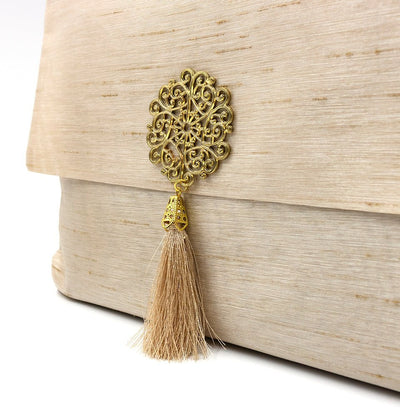 Modefa Book Beige Gift Set - Prayer Rug, Dua Book and Prayer Beads in Satin Bag - Beige