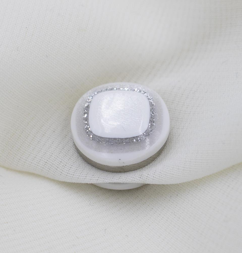 Diamante Magnetic Hijab 'Pin' - White