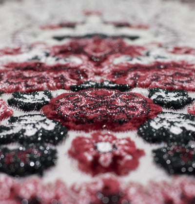 Modefa Prayer Rug Black Keepsake Velvet Gift Set with' Luxury Winter Rose Prayer Rug & Tesbih - Black