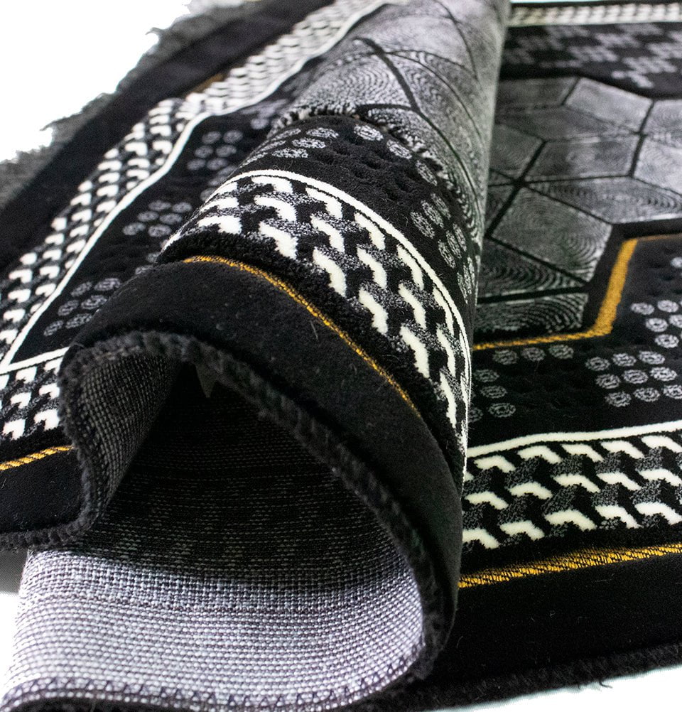 Double Plush Wide Extra Large Prayer Rug - Geometric Noor Black