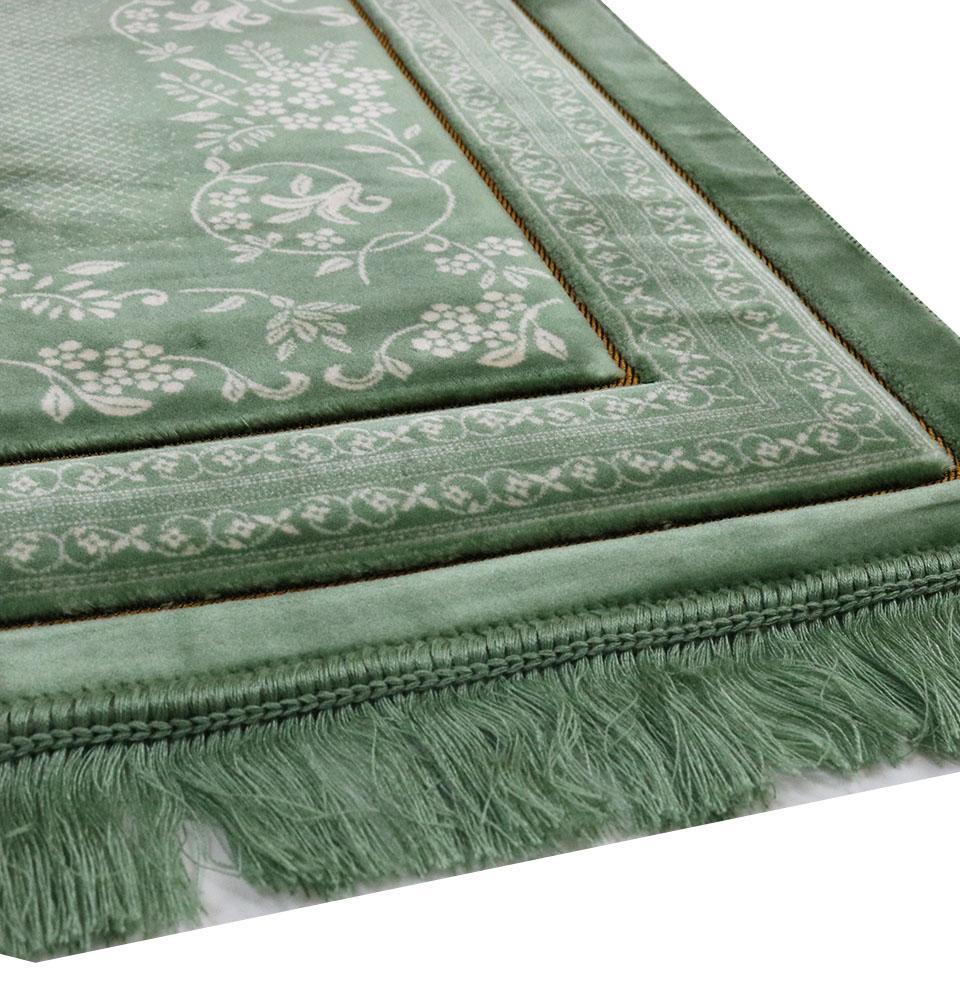 Double Plush Wide Islamic Prayer Rug - Kaba Light Green