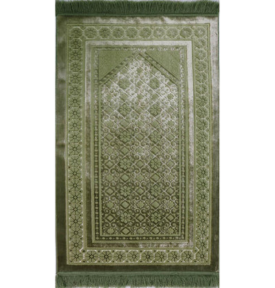 Luxury Velvet Islamic Prayer Rug Gift Box Set with Prayer Beads - Green