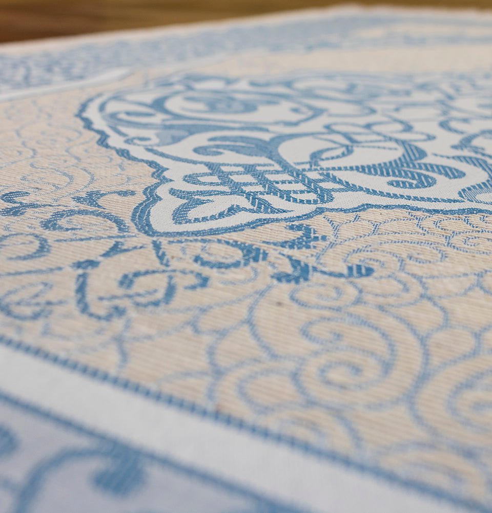 Modefa Prayer Rug Light Blue Ramadan Kareem Cylinder Gift Box Set with Prayer Mat & Prayer Beads - Light Blue