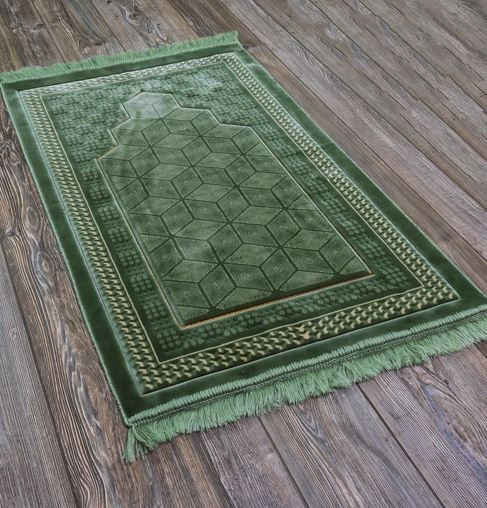 Modefa Prayer Rug Lux Plush Velvet Islamic Prayer Rug - Geometric Mihrab Green
