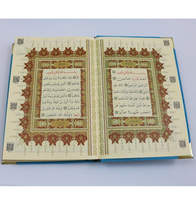 Luxury Islamic Quran & Prayer Rug Gift Set 6 Pieces in Velvet Box - Blue