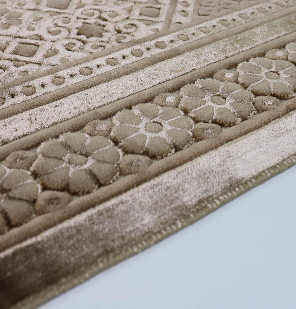 Luxury Velvet Islamic Prayer Rug Gift Box Set with Prayer Beads - Floral Stamp Mink