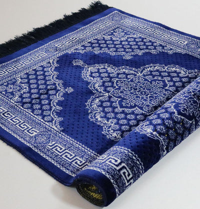 Plush Ipek Islamic Prayer Rug - Geometric Floral Blue