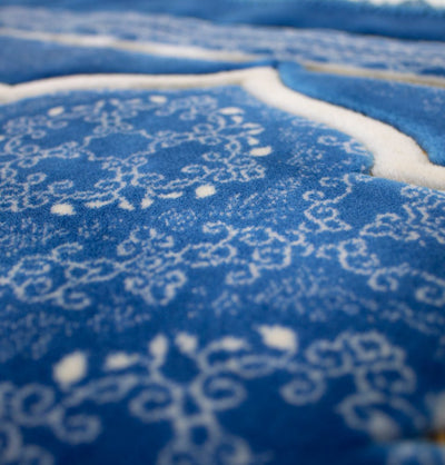 Modefa Prayer Rug Sky Blue Lux Plush Velvet Islamic Prayer Rug - Elegant Swirl Sky Blue
