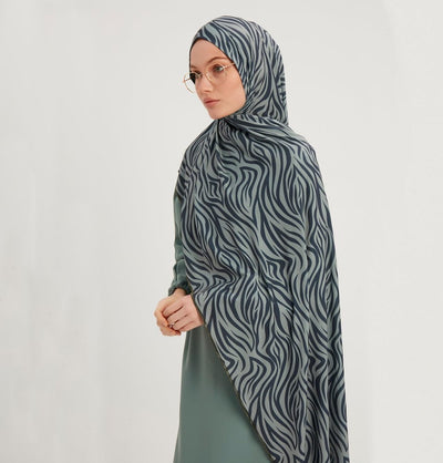 Modefa Shawl Navy Modefa Sports Hijab Shawl - Zebra - Navy